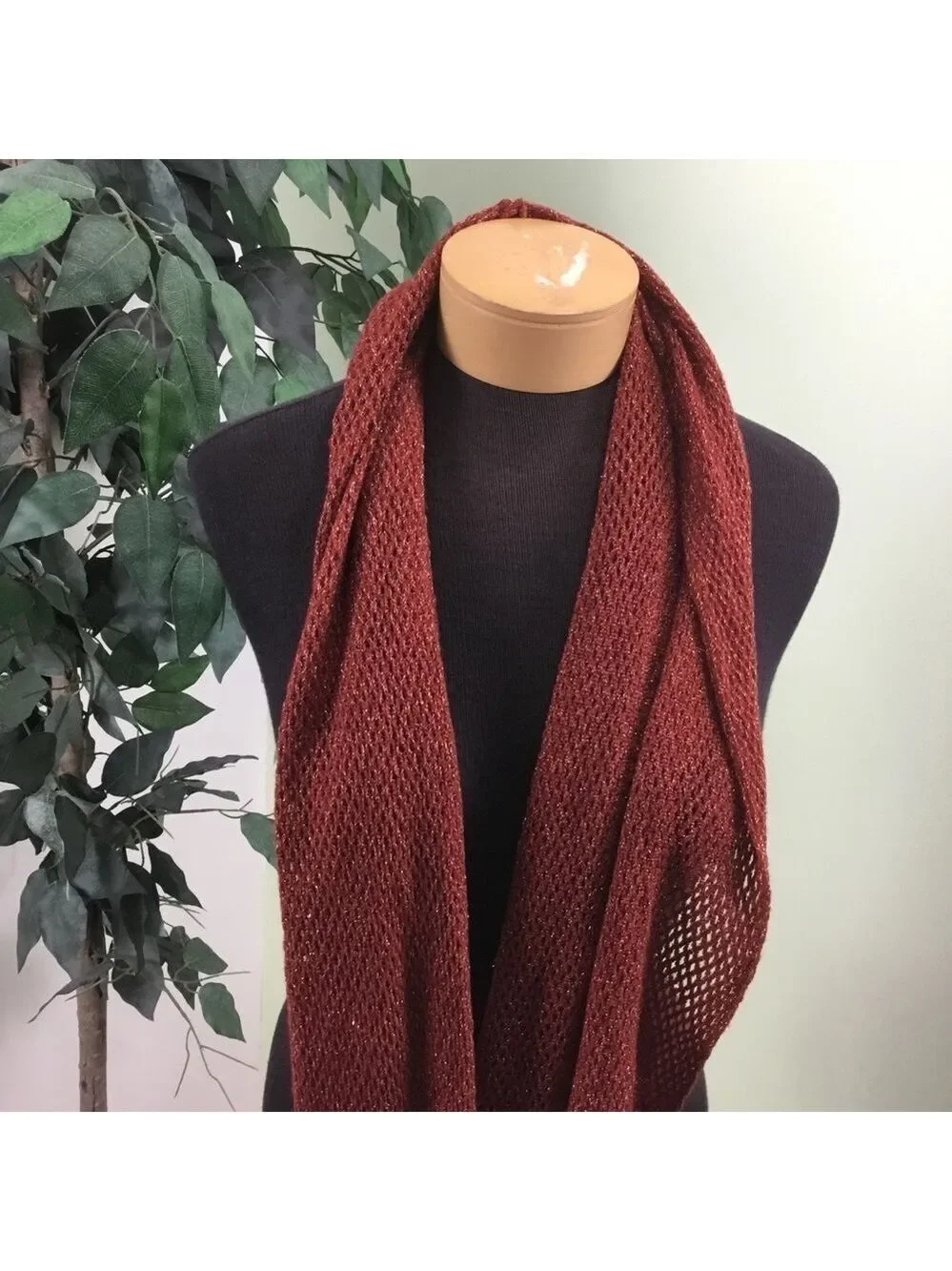 Steve Madden Rust open knit infinity scarf